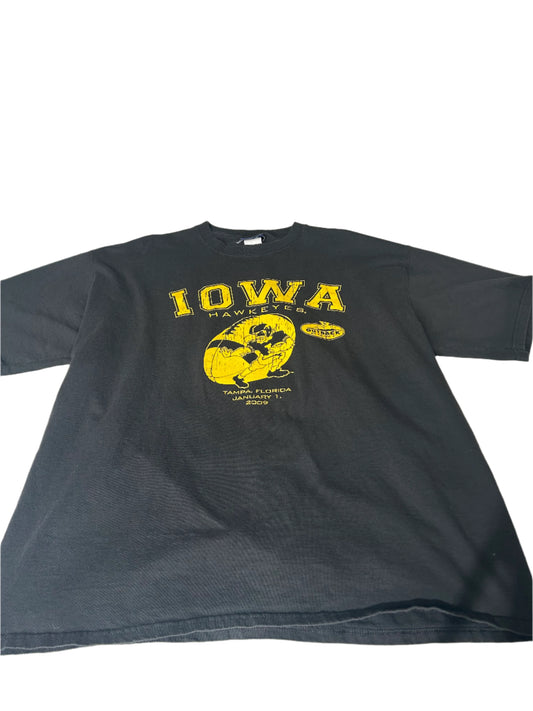 Vintage 2009 Iowa Football Outback Bowl Short Sleeve T-Shirt - XXL